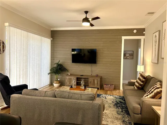 $5,600 | 7448 39th Court East, Sarasota, FL 34243