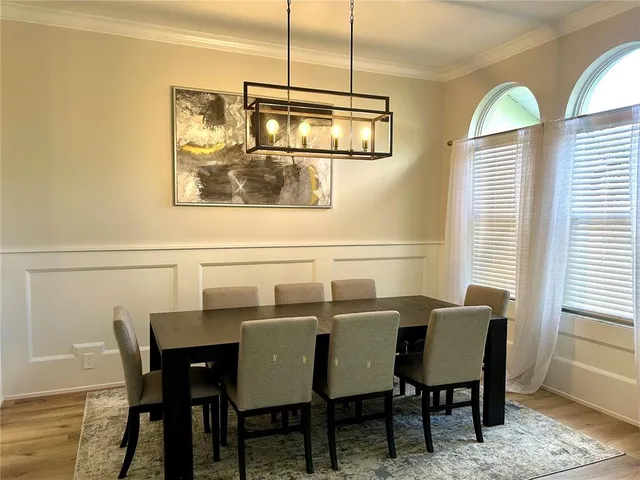 $5,600 | 7448 39th Court East, Sarasota, FL 34243