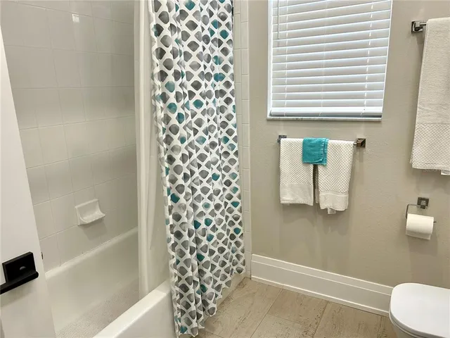 $5,600 | 7448 39th Court East, Sarasota, FL 34243