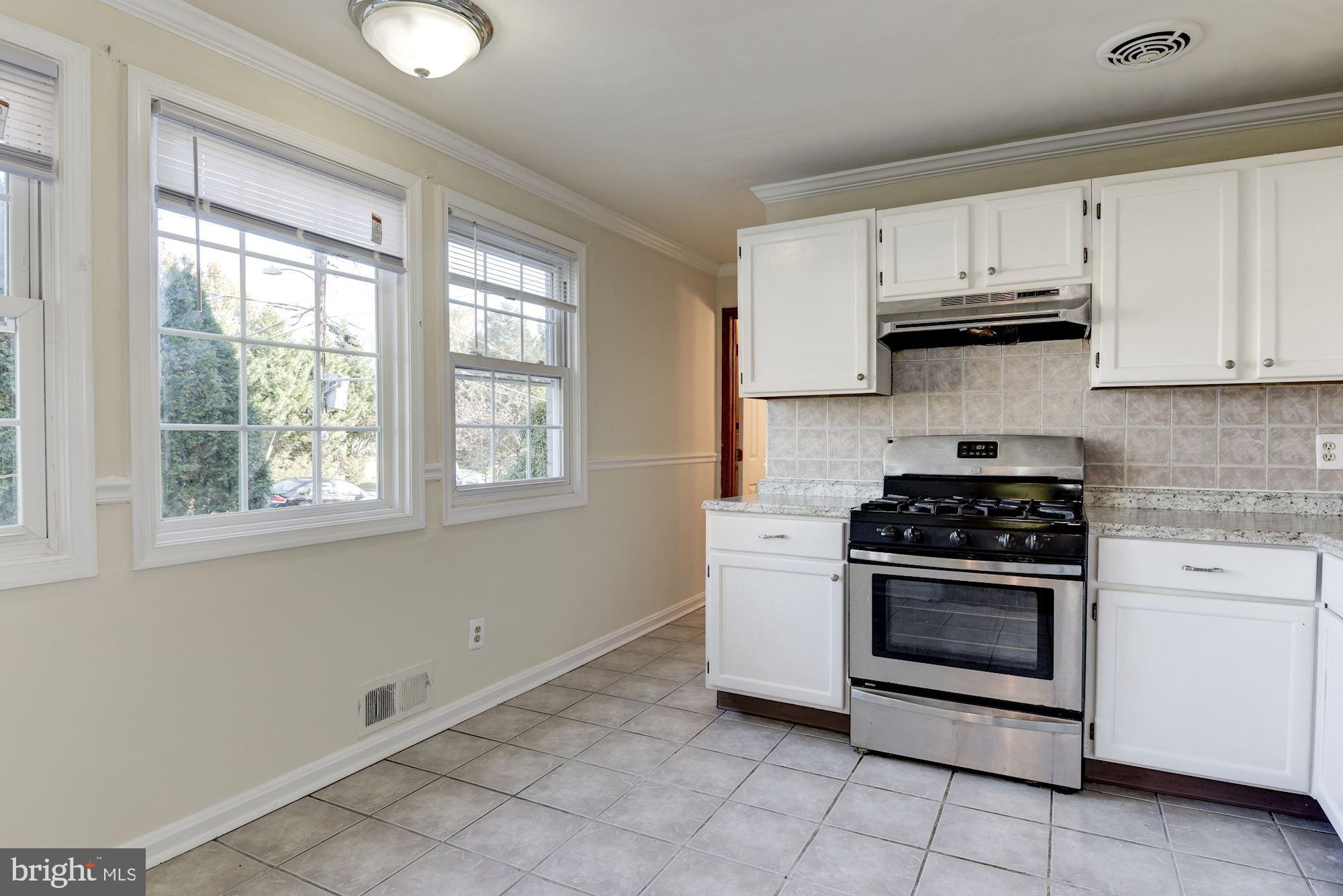 6341 Beryl Road Alexandria, VA 22312 - Photo 12 of 51