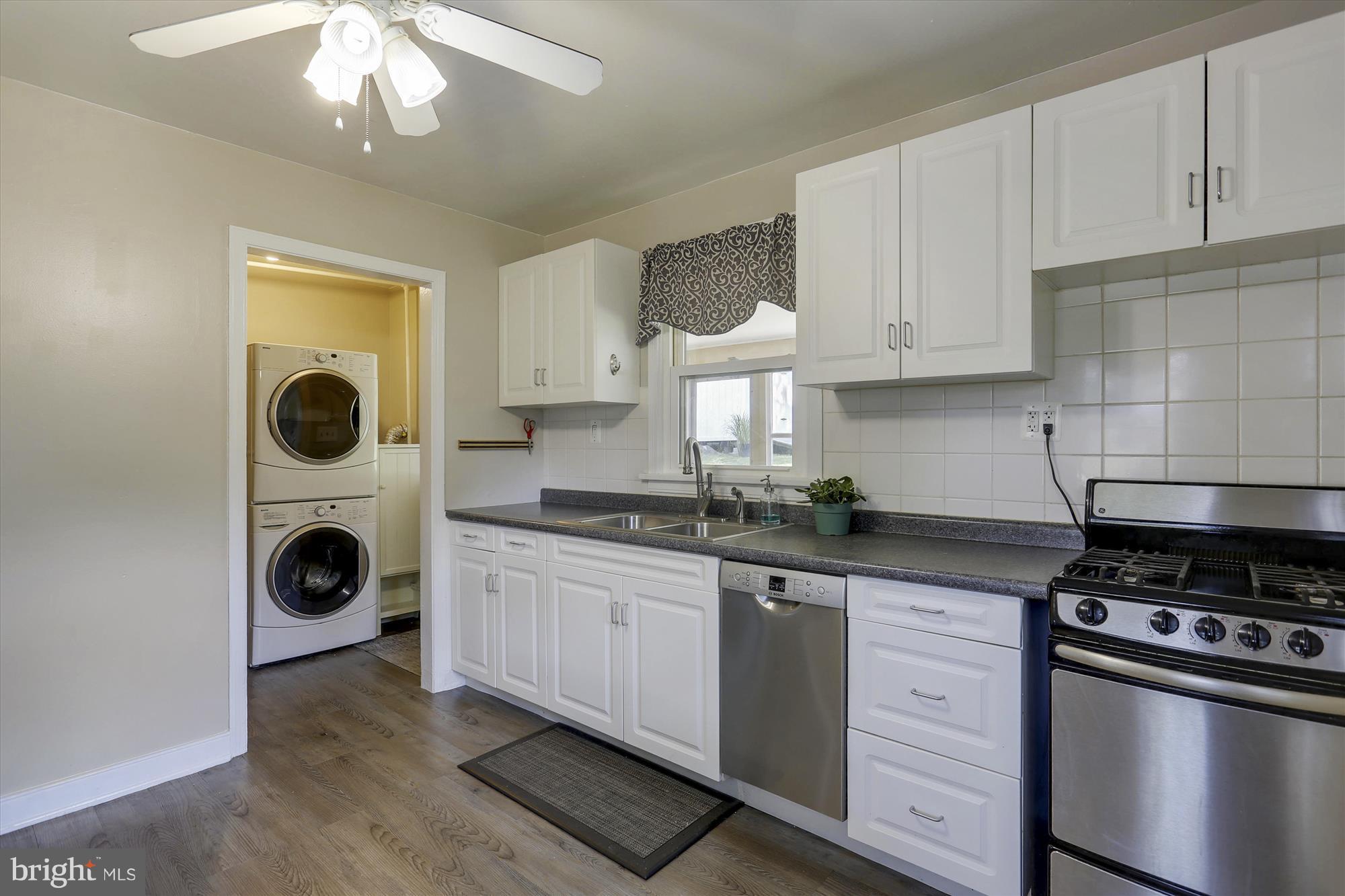 2803 Randolph Road Silver Spring, MD 20902 - Photo 11 of 30 Kitchen