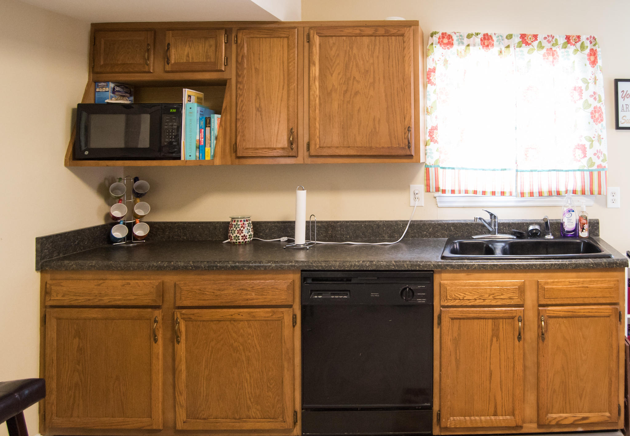 5409 Palm Valley Road Roanoke, VA 24019 - Photo 13 of 36 Kitchen View