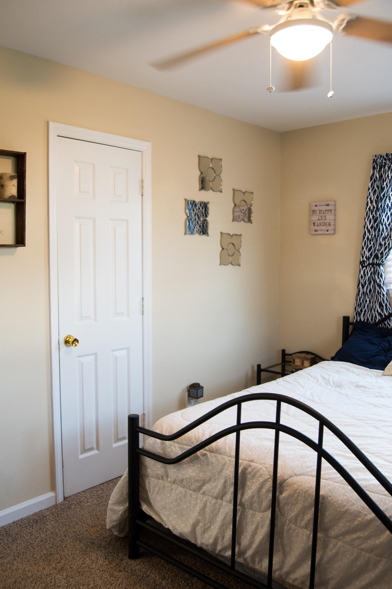 5409 Palm Valley Road Roanoke, VA 24019 - Photo 21 of 36 Master Bedroom Closet