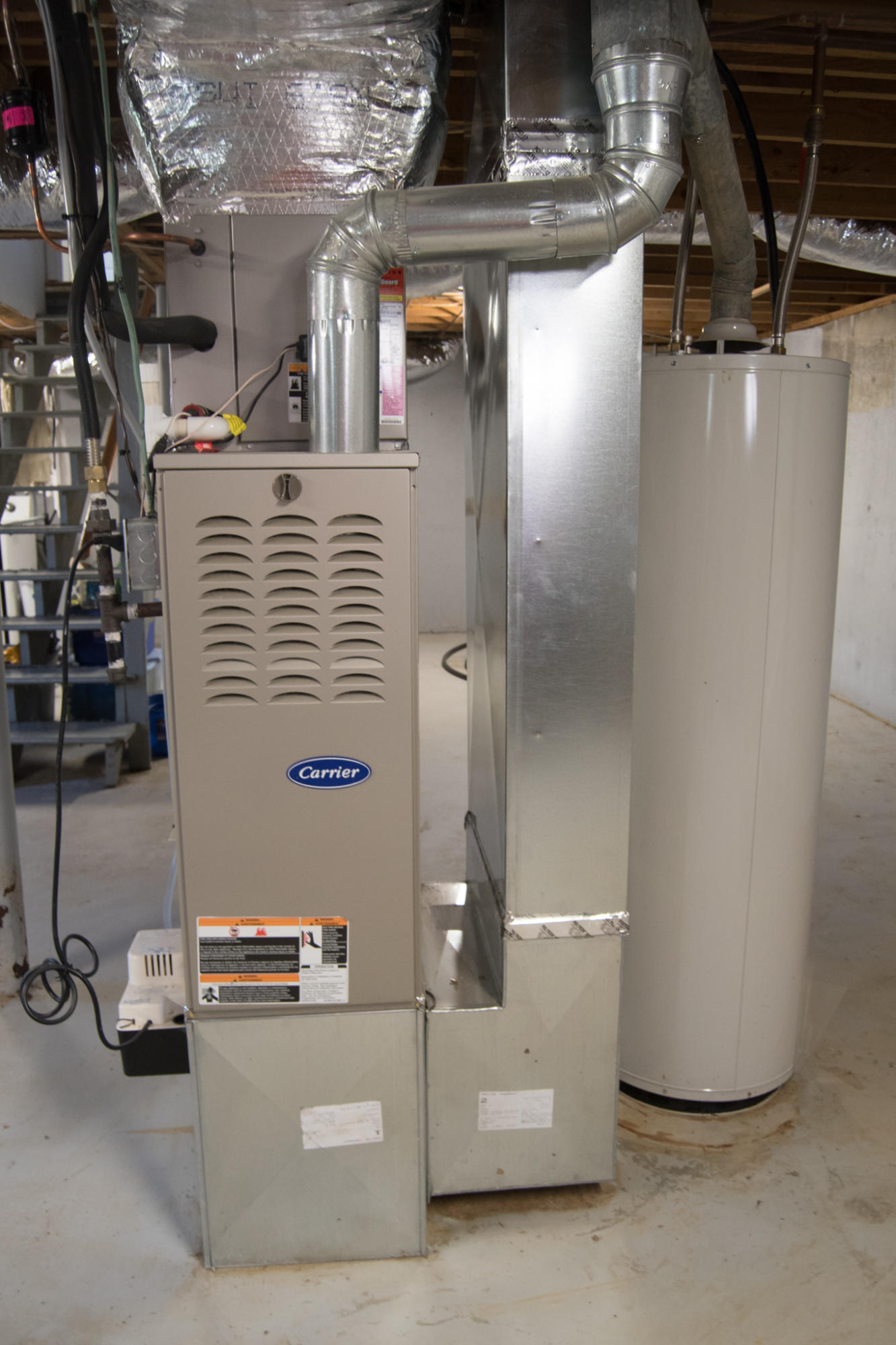 5409 Palm Valley Road Roanoke, VA 24019 - Photo 33 of 36 Furnace/Hot water heater