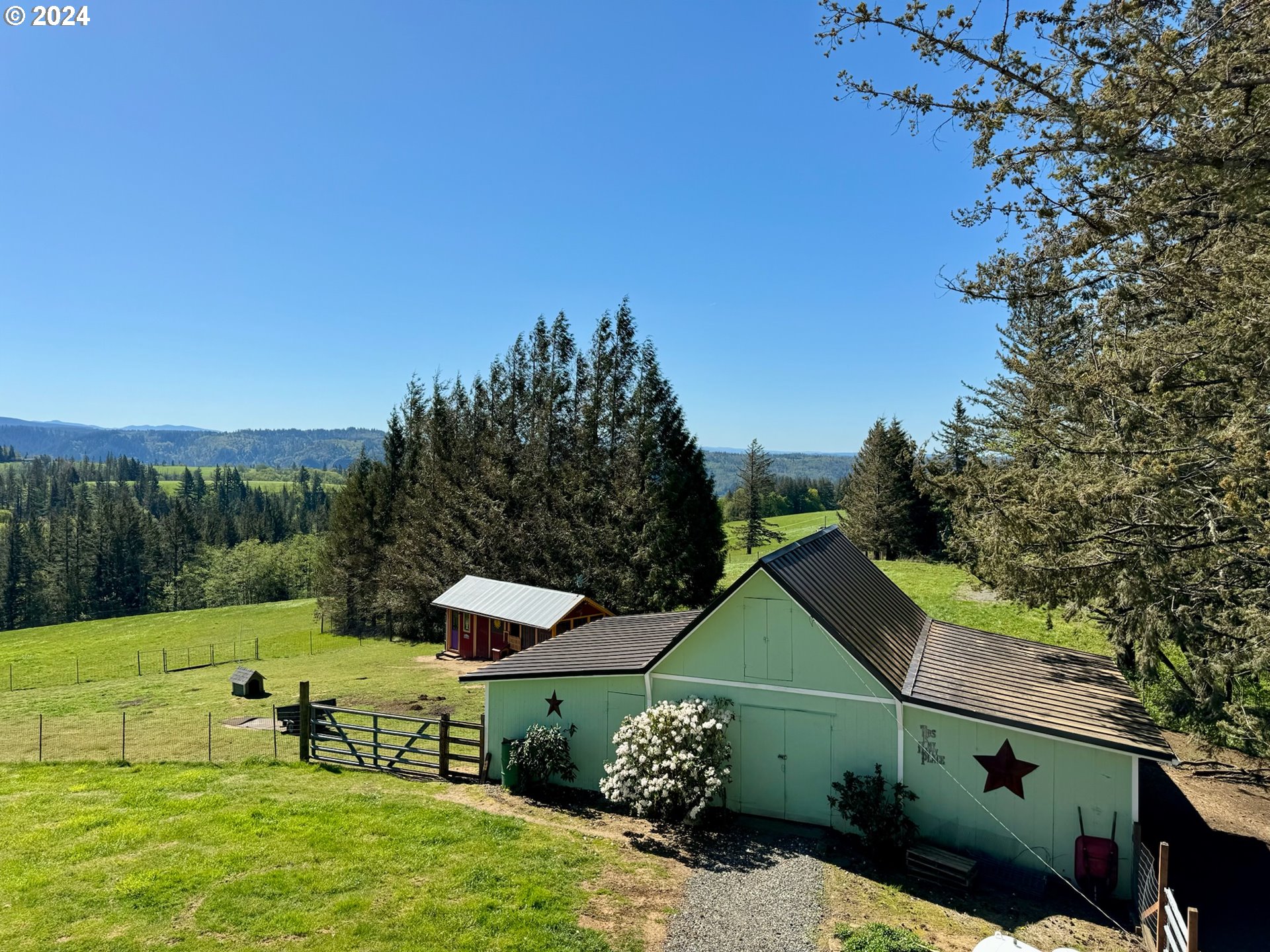40101 Southeast Gibson Road Washougal, WA 98671 - Photo 34 of 45 Barn
