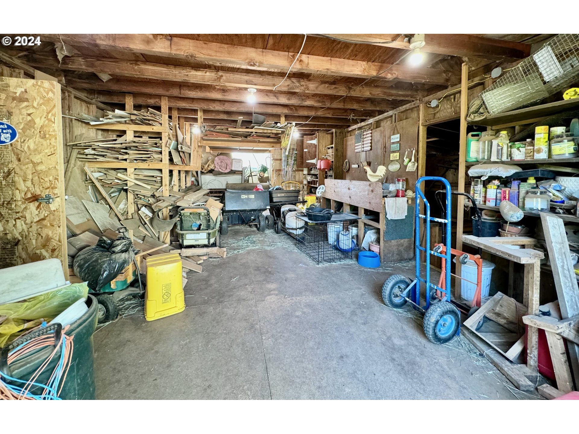 40101 Southeast Gibson Road Washougal, WA 98671 - Photo 36 of 45 Barn