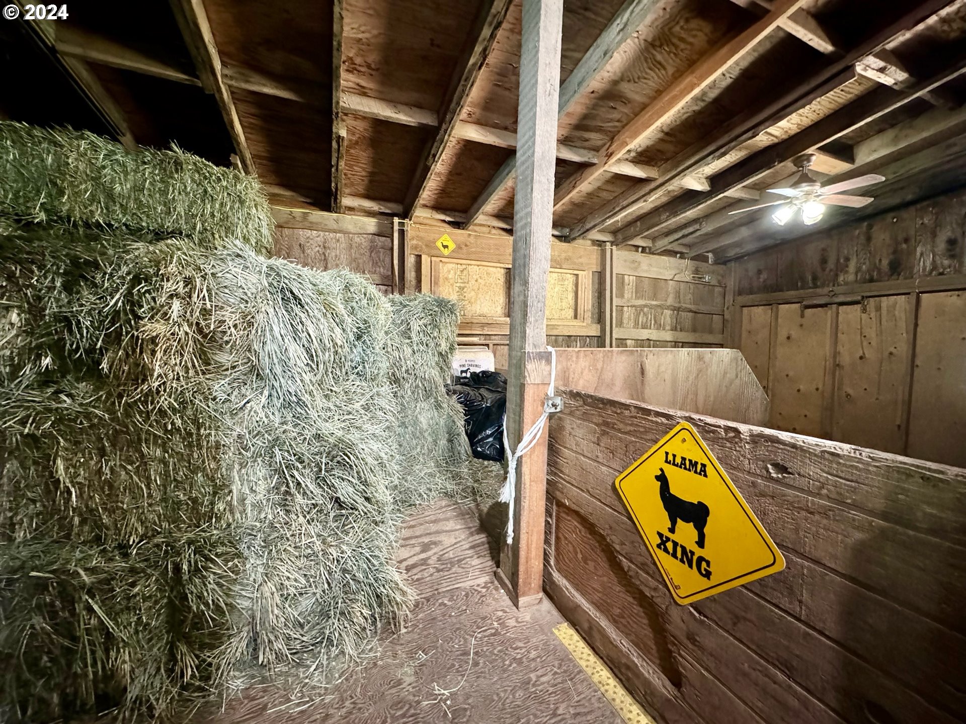 40101 Southeast Gibson Road Washougal, WA 98671 - Photo 37 of 45 Barn