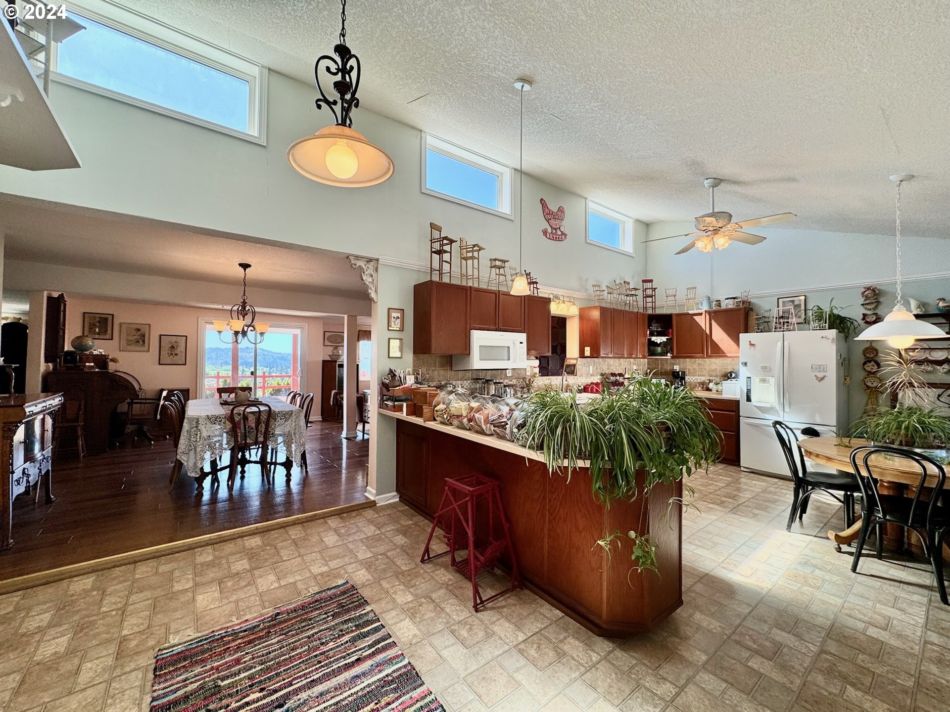 40101 Southeast Gibson Road Washougal, WA 98671 - Photo 8 of 45 Kitchen