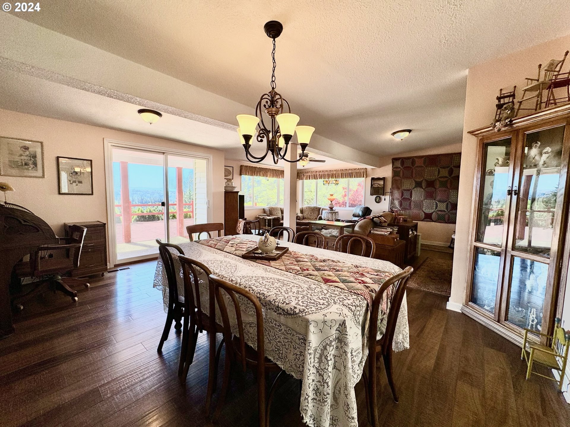 40101 Southeast Gibson Road Washougal, WA 98671 - Photo 10 of 45 Dining Area