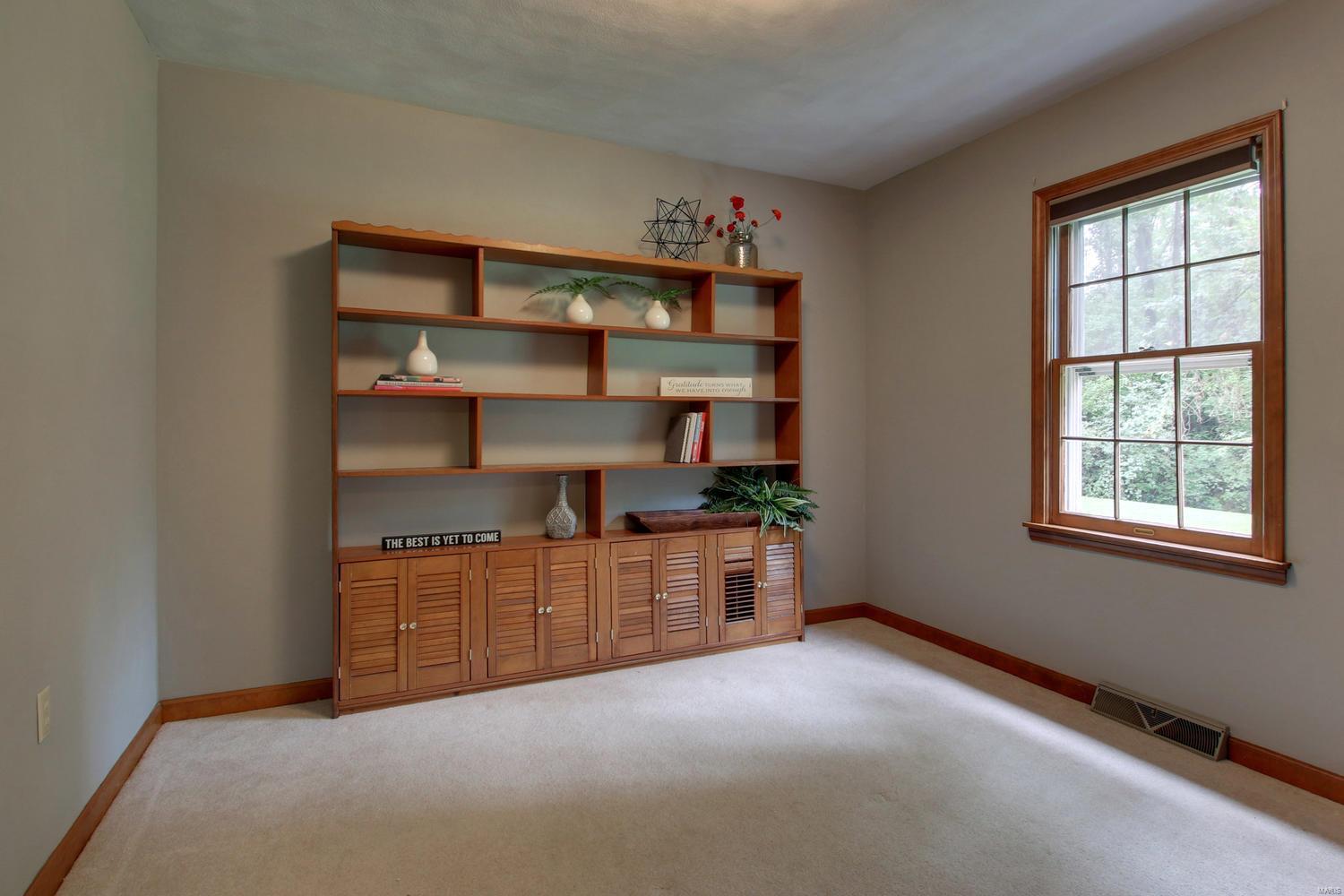 2634 Curved Creek Road Quincy, IL 62301 - Photo 6 of 31 Gallery Image 6