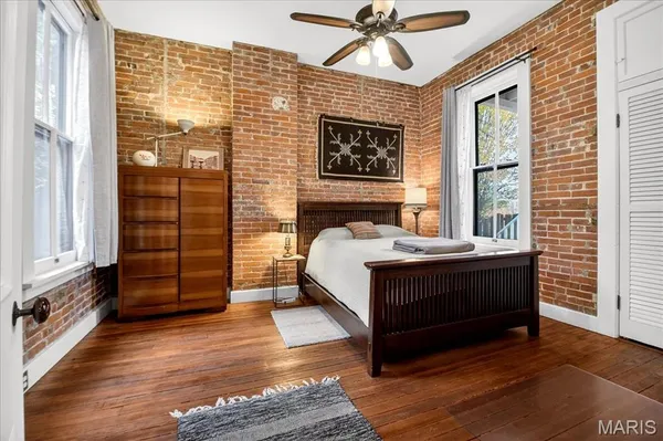 $1,400 | 1010 Allen Avenue, Unit 1F, St. Louis, MO 63104