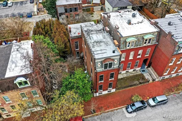 $1,400 | 1010 Allen Avenue, Unit 1F, St. Louis, MO 63104