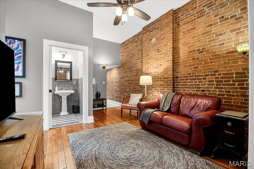 1010 Allen Avenue, Unit 1F St. Louis, MO 63104 - Photo 7 of 39