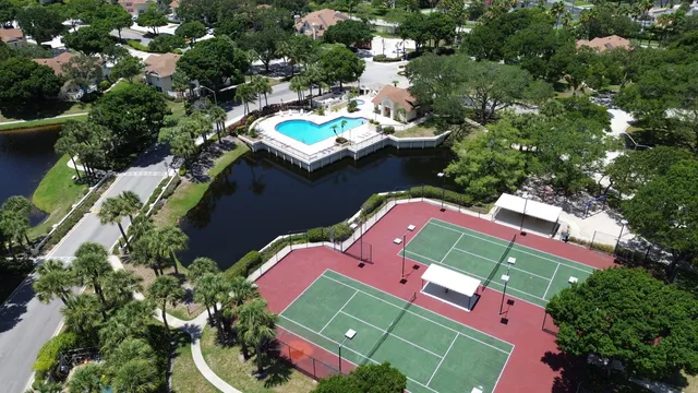 $2,800 | 8111 Northboro Court, Unit 11B, Lake Clarke Shores, FL 33406