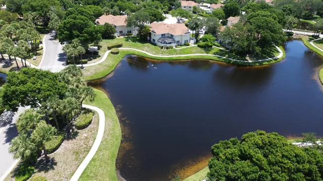 $2,800 | 8111 Northboro Court, Unit 11B, Lake Clarke Shores, FL 33406