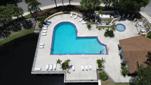 $2,800 | 8111 Northboro Court, Unit 11B, Lake Clarke Shores, FL 33406