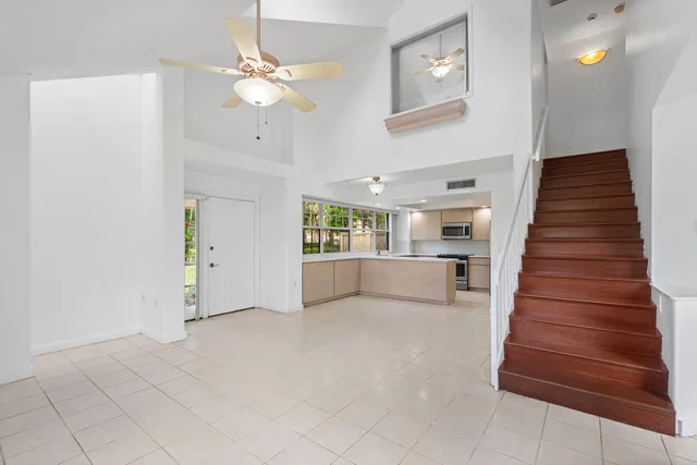 $2,800 | 8111 Northboro Court, Unit 11B, Lake Clarke Shores, FL 33406