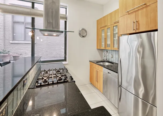 $425,000 | 518-530 Gregory Avenue, Unit B201, Weehawken, NJ 07086