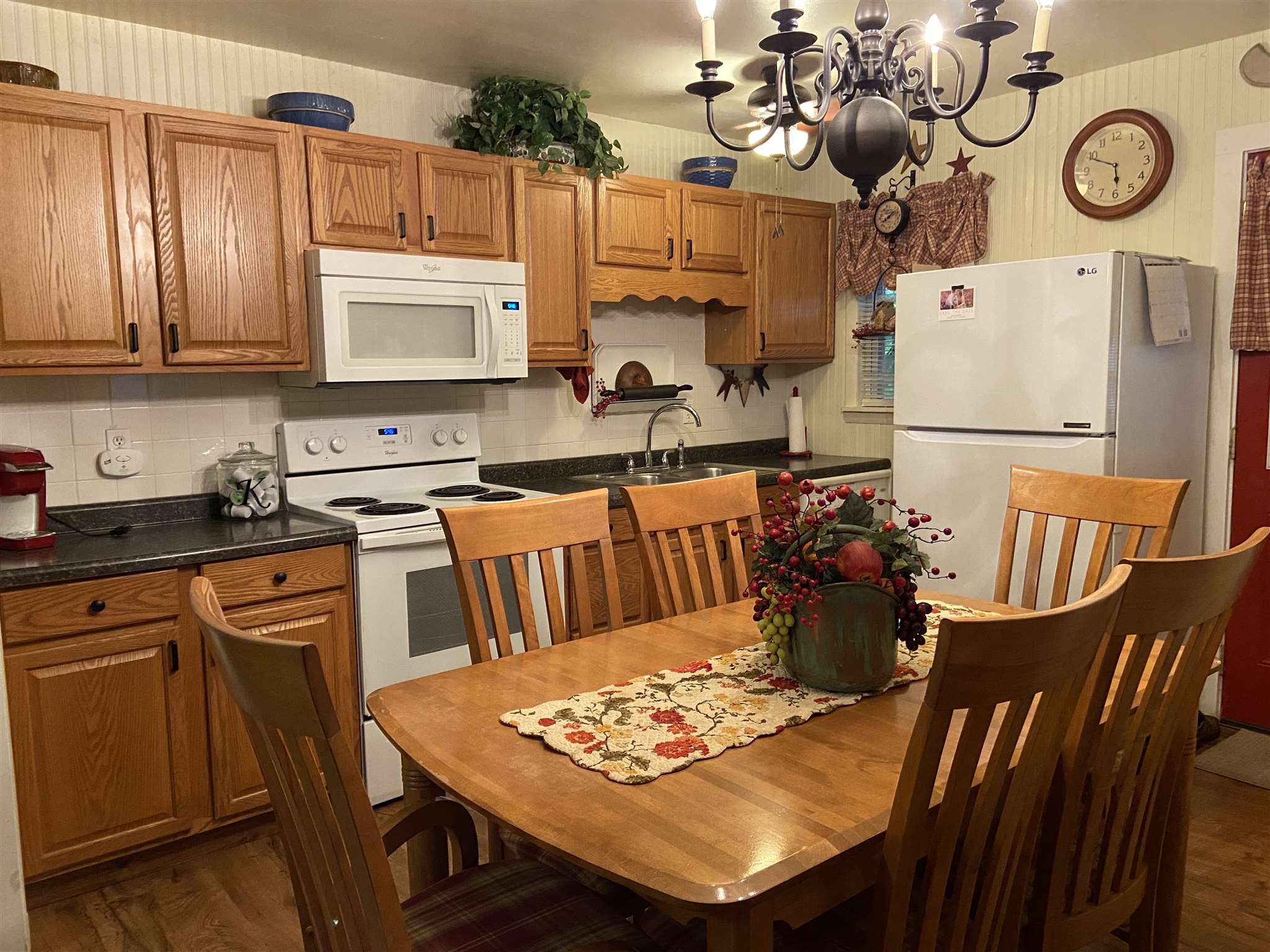 4905 Stratford Road Evansville, IN 47710 - Photo 5 of 17 Gallery Image 5