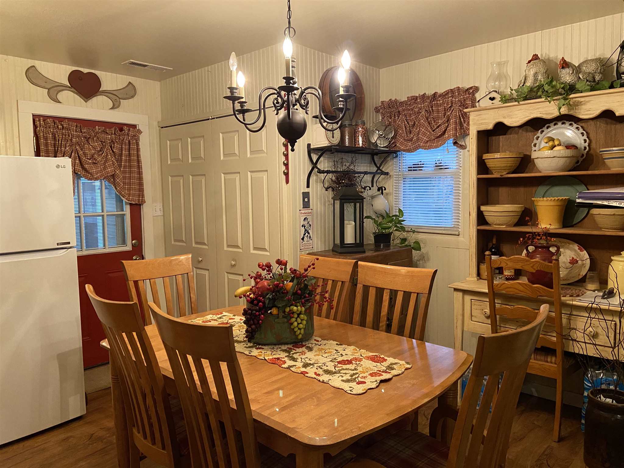 4905 Stratford Road Evansville, IN 47710 - Photo 7 of 17 Gallery Image 7
