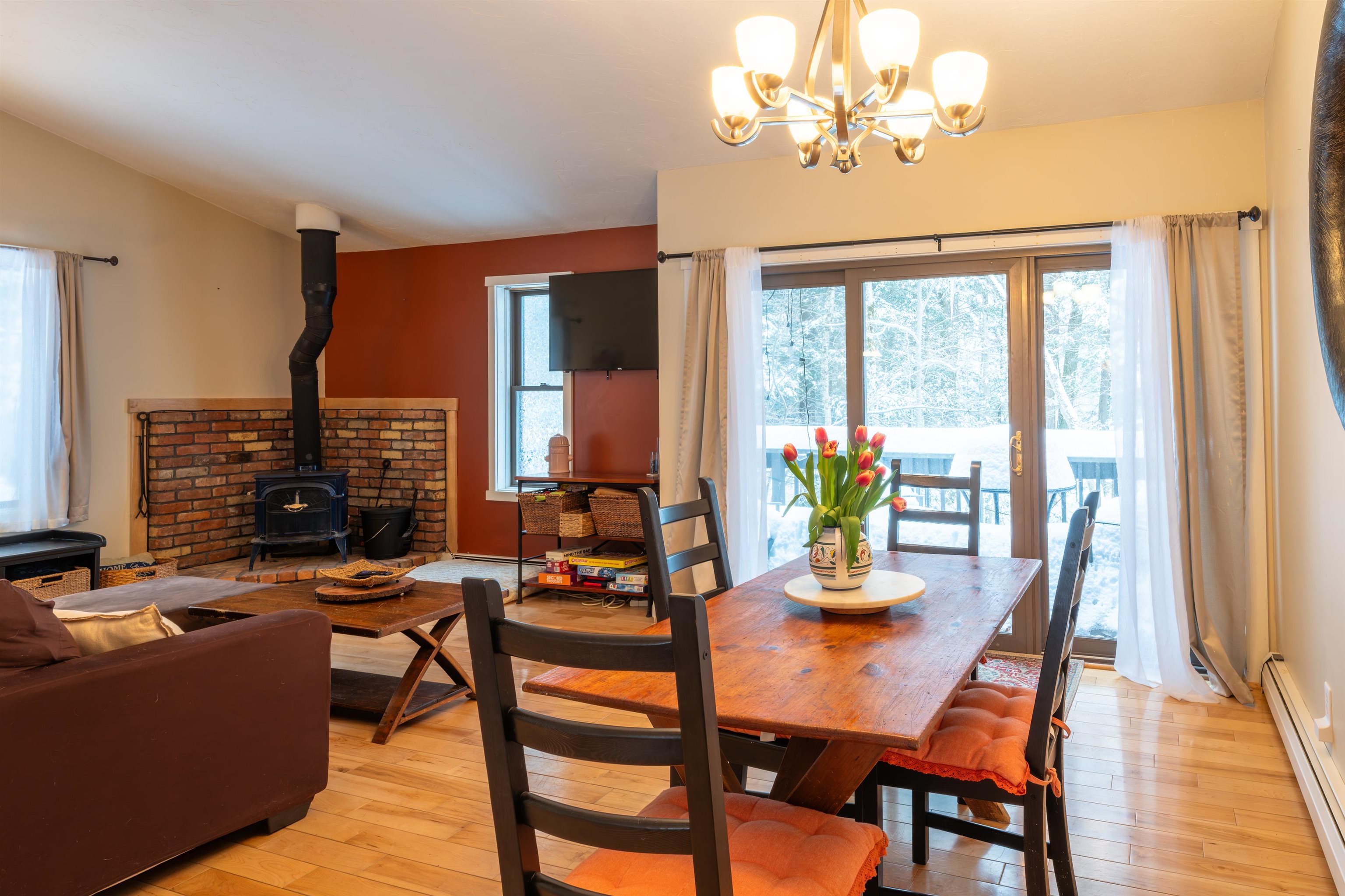 1299 Quechee Main Street, Unit 2E Hartford, VT 05059 - Photo 2 of 22