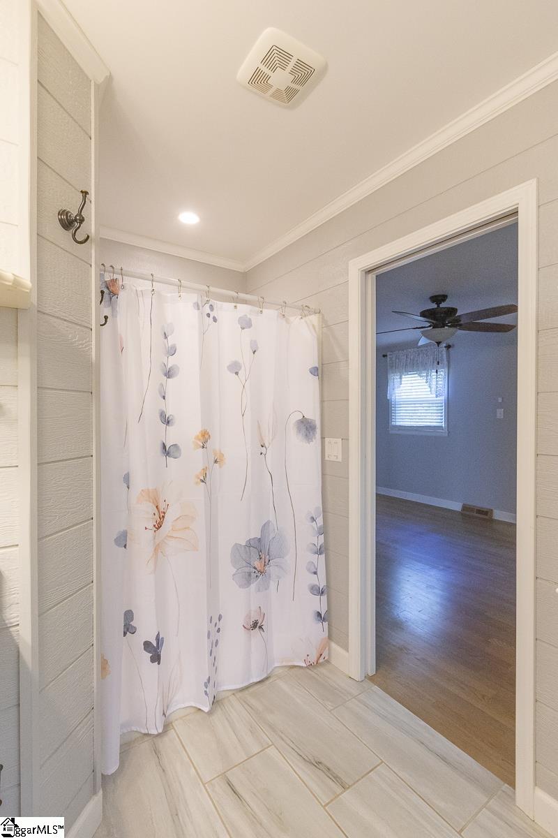 105 Hillandale Road Seneca, SC 29672 - Photo 20 of 50