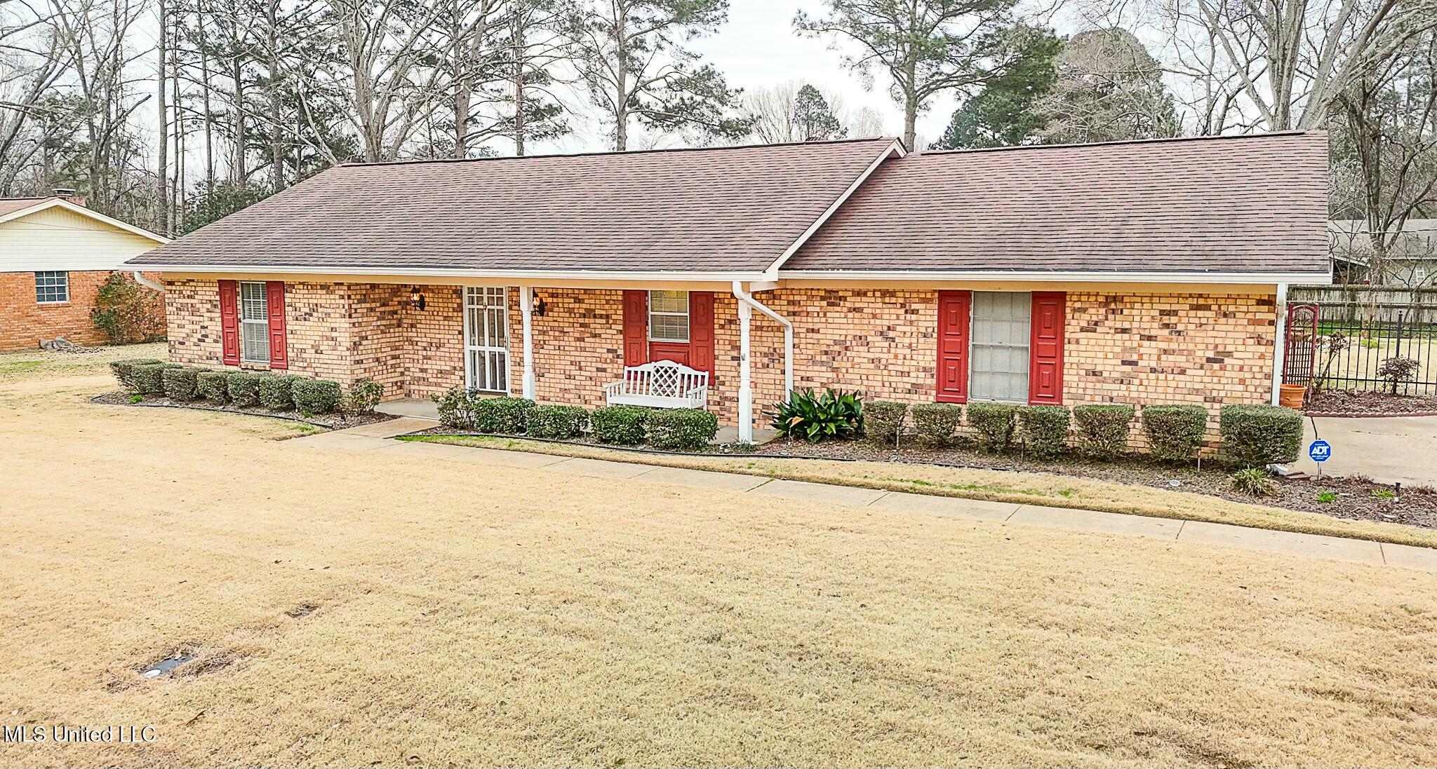 107 St Augustine Drive Madison, MS 39110 - Photo 1 of 56 tempImageL9DVFs