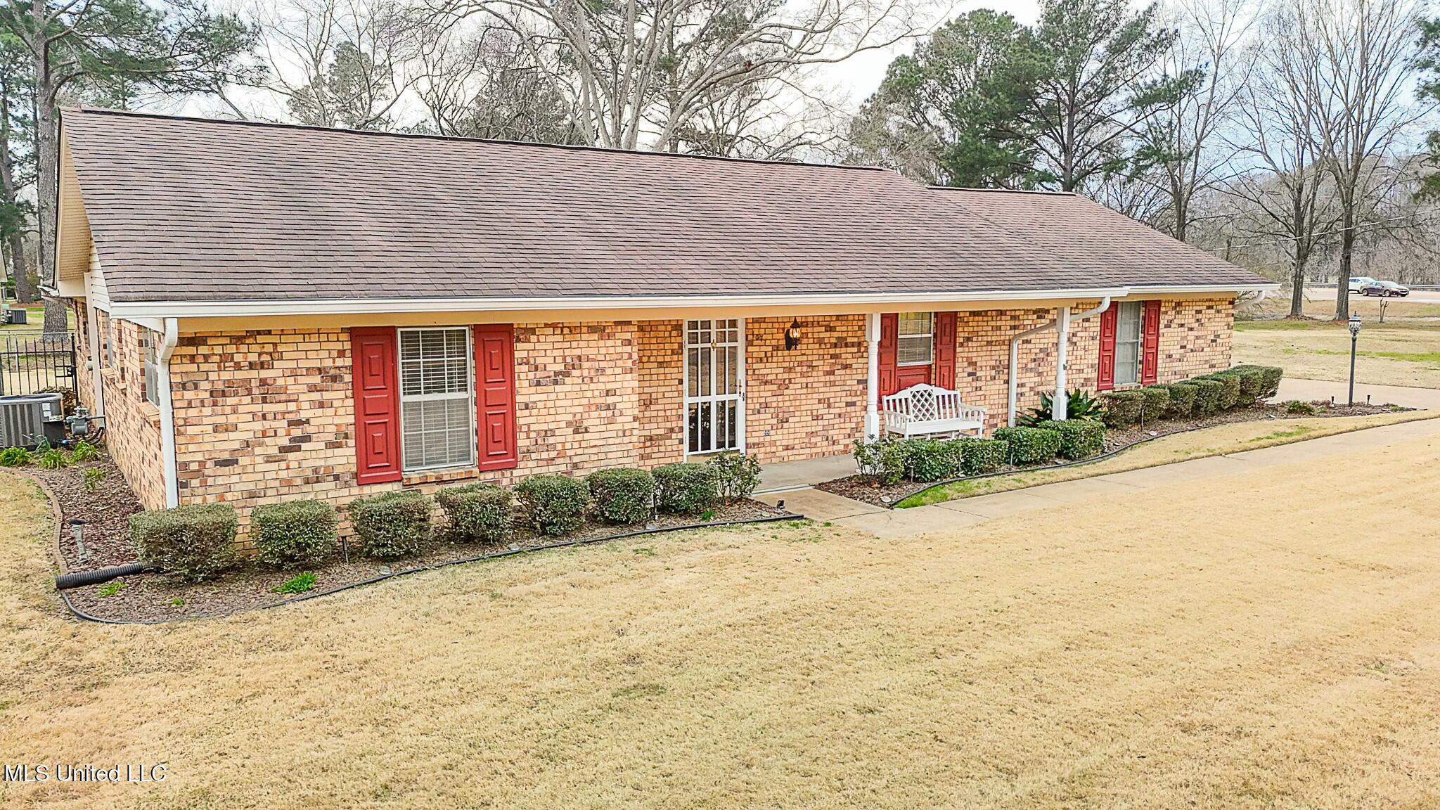 107 St Augustine Drive Madison, MS 39110 - Photo 3 of 56 tempImagejchuDr