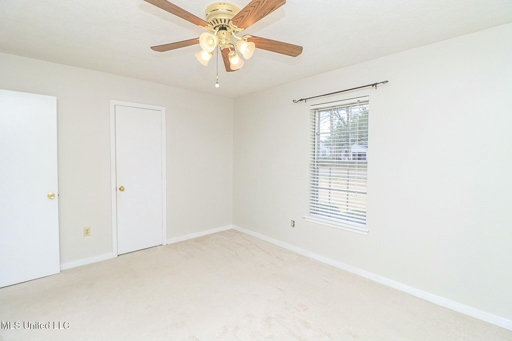 107 St Augustine Drive Madison, MS 39110 - Photo 33 of 56 tempImage33x4y5