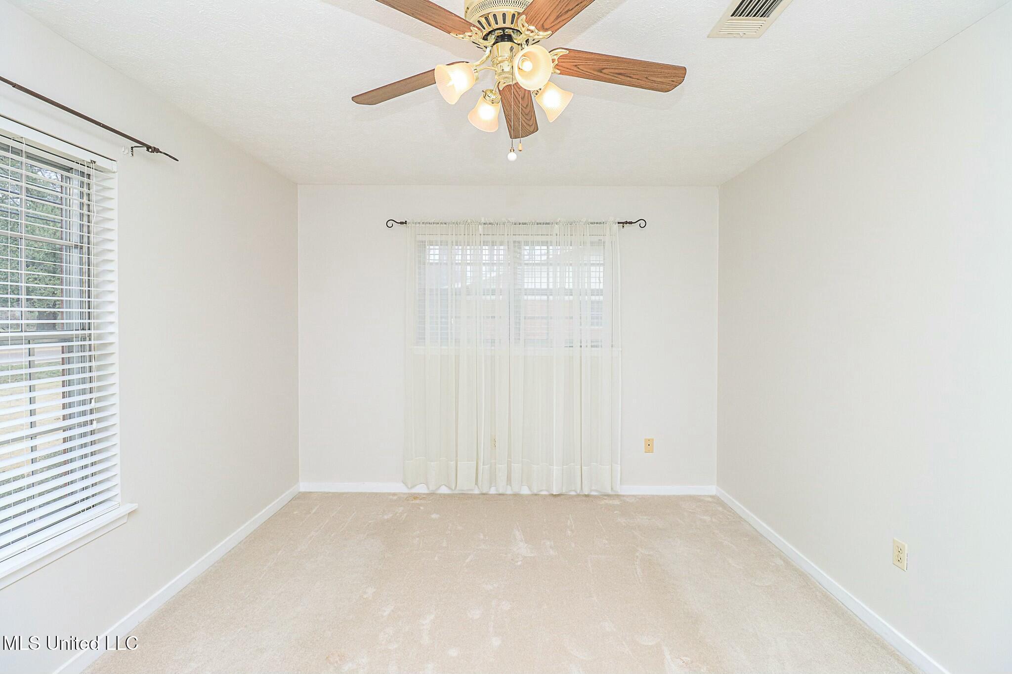 107 St Augustine Drive Madison, MS 39110 - Photo 35 of 56 tempImagerFUkg8