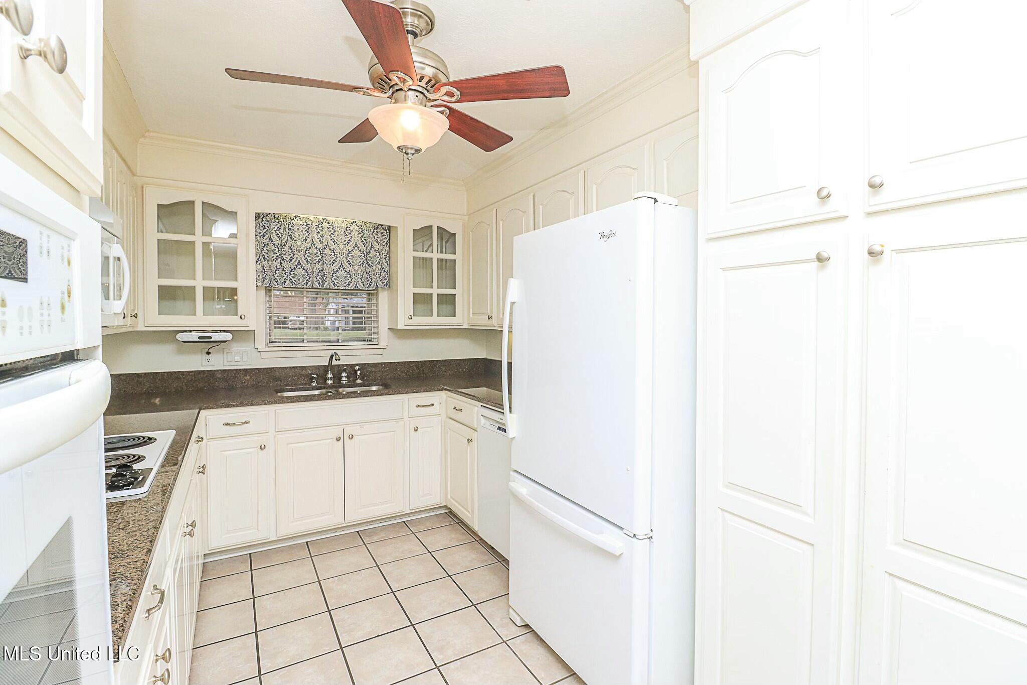 107 St Augustine Drive Madison, MS 39110 - Photo 43 of 56 tempImage4Jj4G8