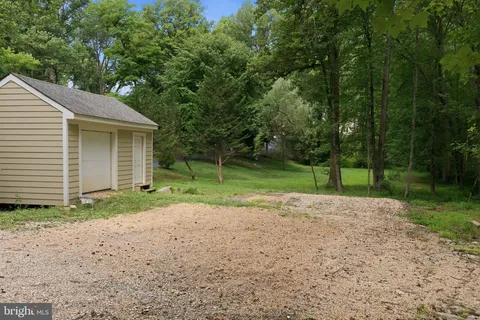 $2,350,000 | 2608 Hunter Mill Road, Oakton, VA 22124