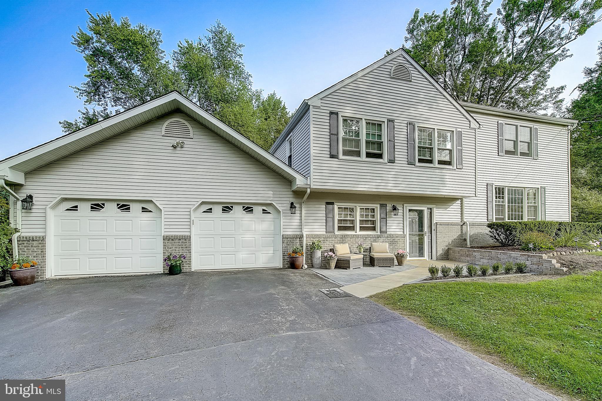 909 Oakbourne Road West Chester, PA 19382 - Photo 1 of 56 Gallery Image 1
