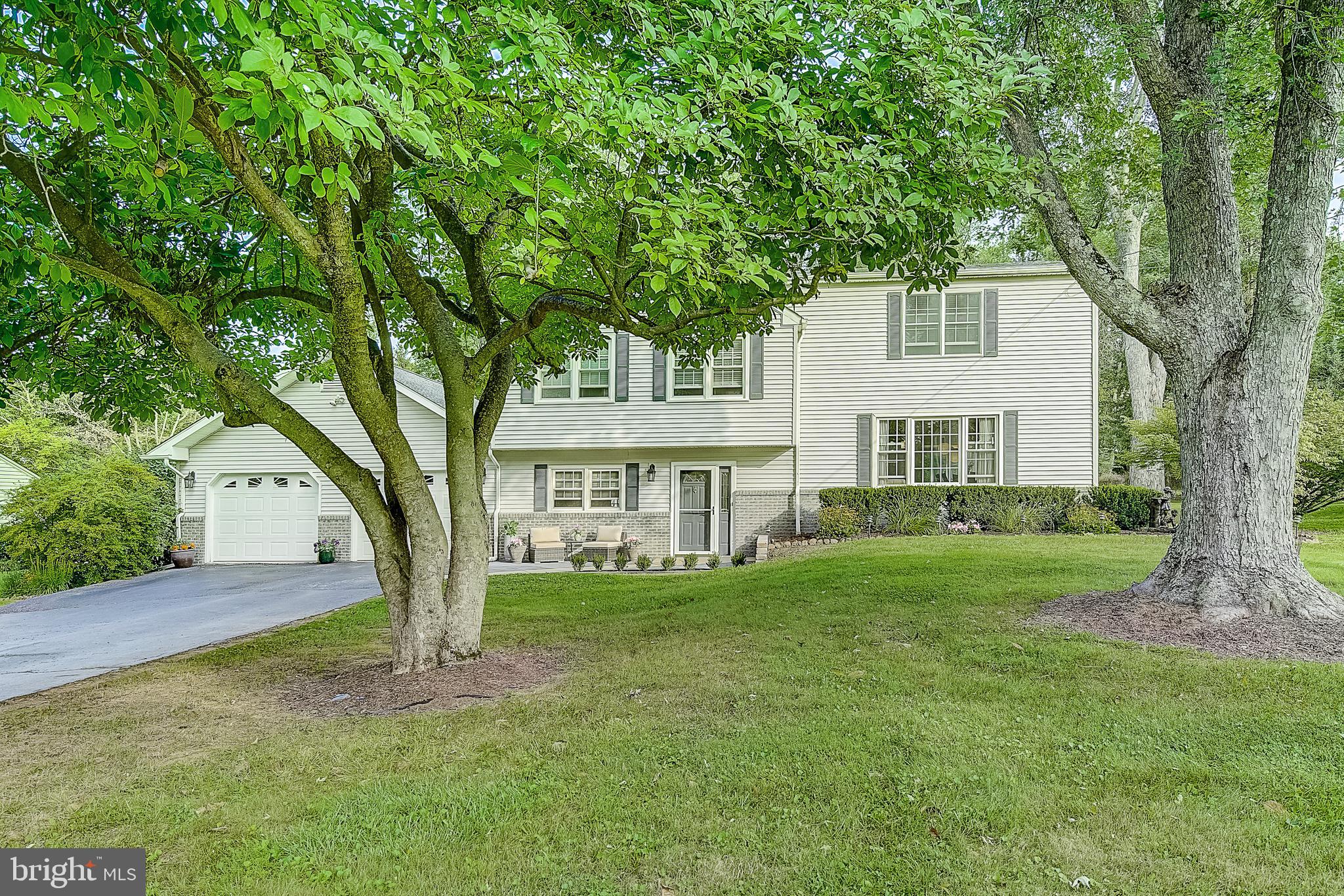 909 Oakbourne Road West Chester, PA 19382 - Photo 5 of 56 Gallery Image 5