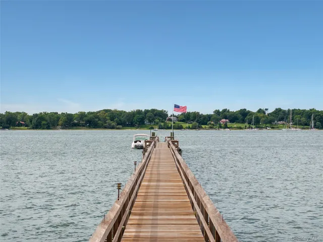 $12,950,000 | 75 Cove Neck Road, Cove Neck, NY 11771