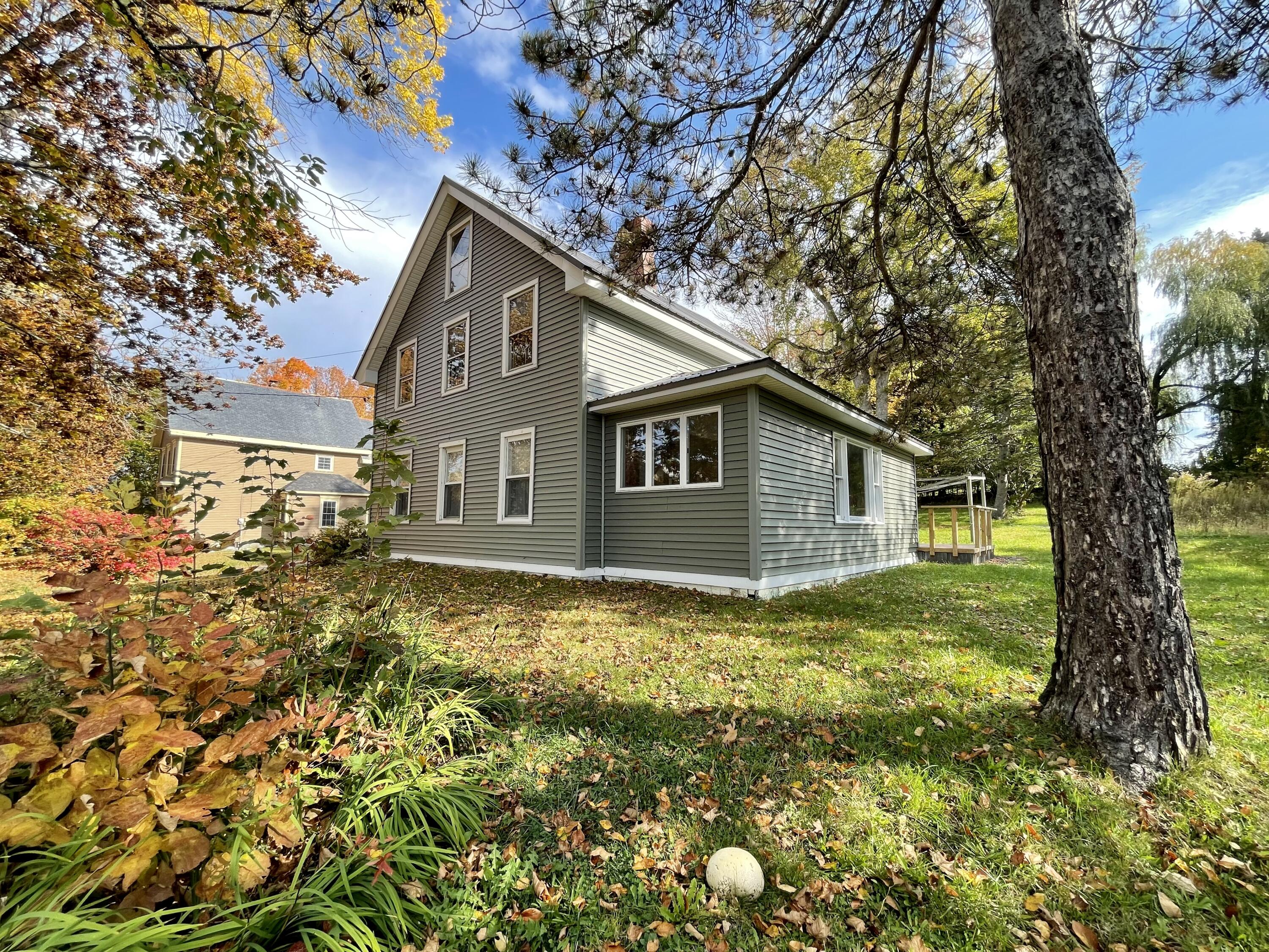 451 Main Street Lincoln, ME 04457 - Photo 38 of 41 C437E5BF-4EFF-46B2-9A22-BCB369312302