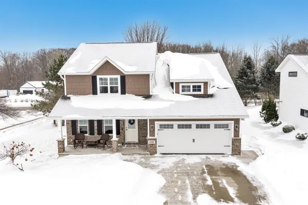 $449,900 | 1102 Heyerdahl Heights, Hobart, WI 54155