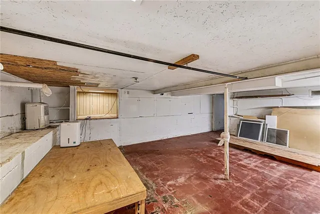 $230,000 | 4408 South Ln Street, Olathe, KS 66061