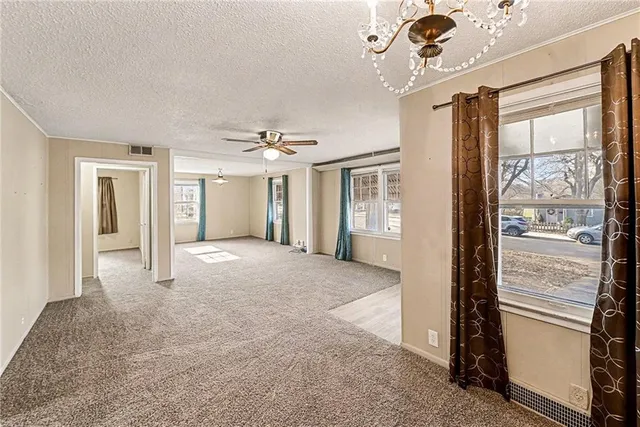 $230,000 | 4408 South Ln Street, Olathe, KS 66061