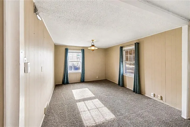 $230,000 | 4408 South Ln Street, Olathe, KS 66061