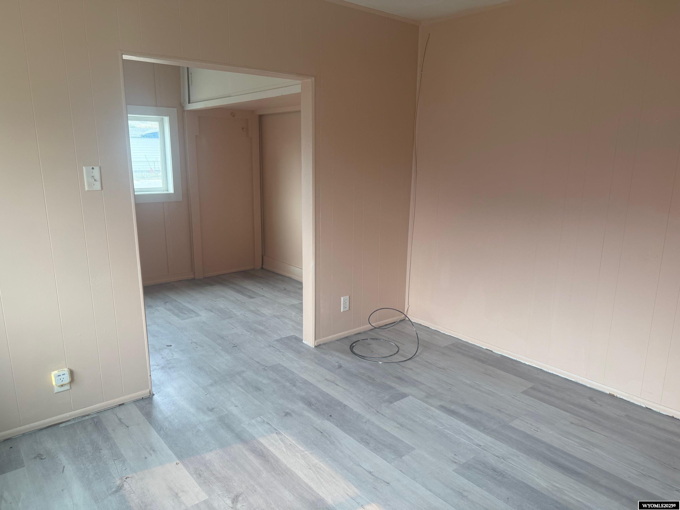 527 West Hugus Street Rawlins, WY 82301 - Photo 3 of 9