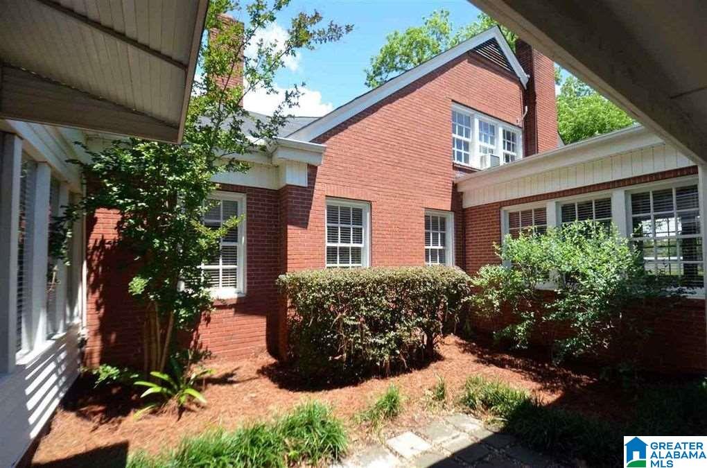 205 4th Street North Clanton, AL 35045 - Photo 33 of 37