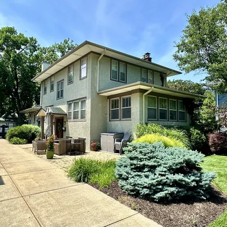 622 Forest Avenue, River Forest, IL 60305