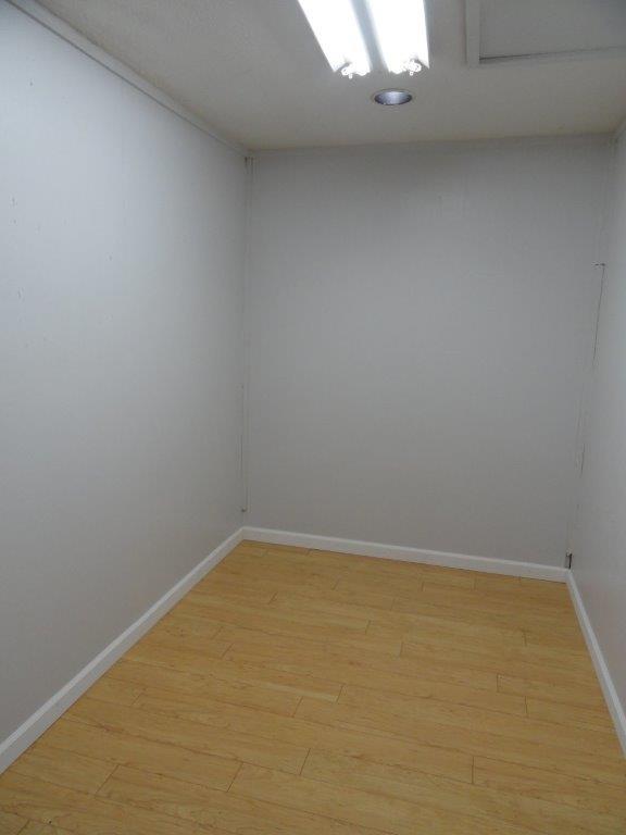 308 Dye Road Bell Buckle, TN 37020 - Photo 18 of 30 walk-in closet in guest house