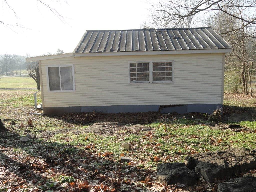 308 Dye Road Bell Buckle, TN 37020 - Photo 23 of 30 side of guest house