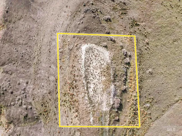 $82,000 | 4504 Snake River Mesa Road, Buhl, ID 83316