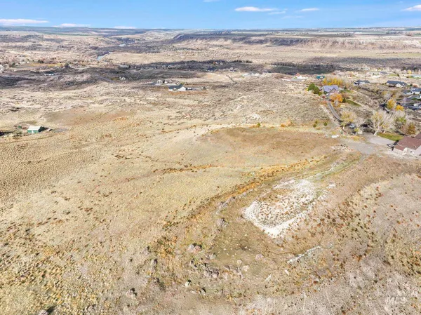 $78,000 | 4504 Snake River Mesa Road, Buhl, ID 83316