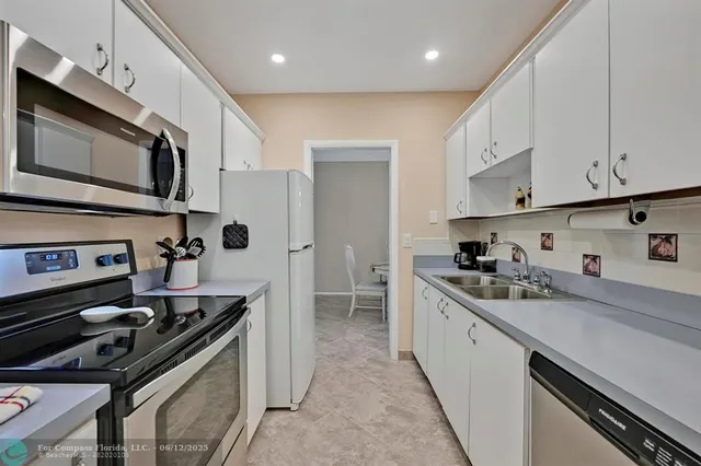 $349,900 | 400 North Riverside Drive, Unit 404, Pompano Beach, FL 33062