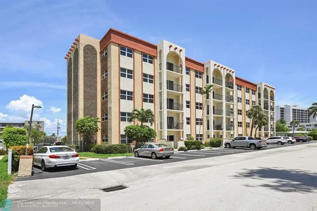 $349,900 | 400 North Riverside Drive, Unit 404, Pompano Beach, FL 33062