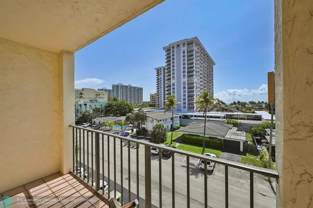 $349,900 | 400 North Riverside Drive, Unit 404, Pompano Beach, FL 33062